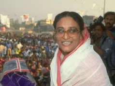 Nga ikonë e demokracisë në autokrate/ Kush është Sheikh Hasina. Gjykata speciale e dënoi sot me vdekje ish-kryeminstren e Bangaldeshit, sepse dha urdhër të qëlloheshin protestuesit