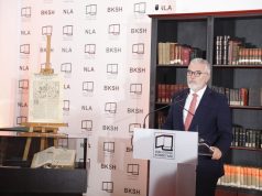 Ekspozohet “Koleksioni i Biblave” në Bibliotekën Kombëtare – Mesazhi i ministrit Toni Gogu për gjuhën, historinë dhe bashkimin: Shqipja u mësua të shkruhet duke folur me Zotin