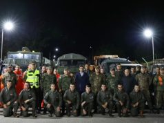 Reshjet e shtrëngatat priten ‘me solemnitet’. Një foto me ministrin para se punonjësit e Ministrisë së Mbrojtjes të dalin në terren.