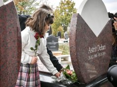 Vandalizohet varri i Astrit Deharit? Vetëvendosje denoncon dhe thotë se ka nisur hetimi