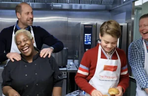 Princi William merr për herë të parë trashëgimtarin e fronit George për të përgatitur ushqim për të pastrehët