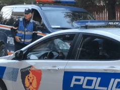 Mori me forcë në makinë 48-vjeçarin dhe e dhunoi, arrestohet në Rinas 36-vjeçari, tentoi të largohej nga vendi