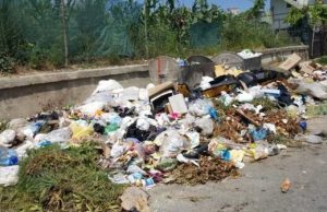 “Paguaj sipas hedhjes”/ Qeveria planifikon taksë sipas sasisë së mbetjeve, pritet të zbatohet deri në 2029