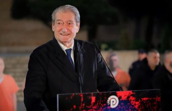 “50 milionë euro të vjedhura, e faktuar me dokumente”, Berisha: Balluku dhe Rama i ndanë bashkë paratë. Me Ramën nuk shkoj kurrë në zgjedhje!