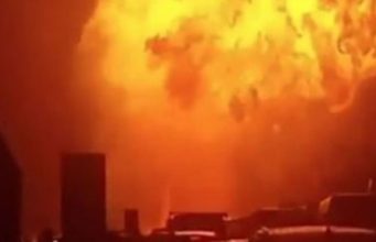 Skenë si në filma! Momenti i shpërthimit të një cisterne me gaz të lëngshëm në Itali