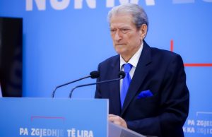 Berisha “hap thesin”: Platformë kundër shpopullimit me pagesa deri në 5 mijë euro për fëmijë dhe bonuse mujore