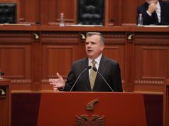 Mesazhi i Ballës: PS fitoi në çdo komunitet të diasporës, faleminderit shqiptarë . Brenda vitit 2026 të gjitha shërbimet konsullore do të jenë të ofruara online dhe se do të shtohet prezenca e konsullatave shqiptare