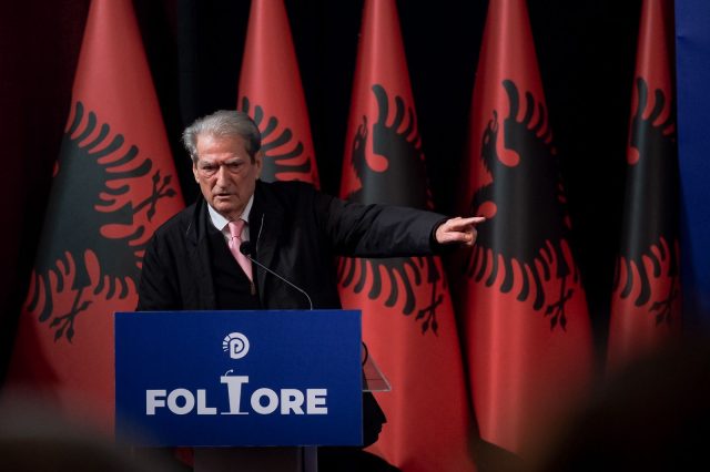 WhatsApp Image 2025-12-12 at 18.39.09