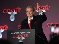 Protesta masive e PD/ Berisha: Kombi është në momentin e tij më kritik! Pasi vodhi zgjedhjet, Rama ka vendosur të bëhet multi-miliarder me paratë tuaja