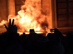 Protesta kalon edhe nga Parlamenti, Berisha përpara kthimit në seli: protestat e ardhshme edhe në Surrel