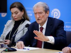 Berisha: Të lirohen menjëherë protestuesit! Janë arrestuar edhe dy kosovarë që kishin ardhur si turistë, policia të mos i prekë me dorë