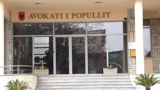 avokati-i-popullit