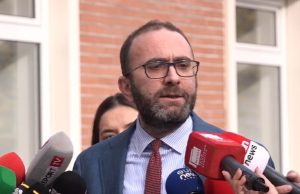 PD bojkoton Kuvendin: Mazhoranca refuzoi kërkesat e protestuesve