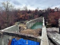 Vendosën 20 kg tritol dhe hodhën në erë kanalin e “Ibër Lepencit”, ngrihet akuzë ndaj tre personave, një prej tyre kolonel i Shërbimit Informativ Ushtarak të Serbisë Kosovë