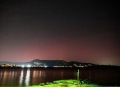 Stuhia e rrallë diellore sjell Dritat e Veriut në Greqi, fenomeni u pa deri në Korfuz