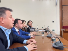 Nis me debate mbledhja e Byrosë së Kuvendit: Deputetët e PD, nën shembullin e Berishës, dalin ‘live’ në Facebook