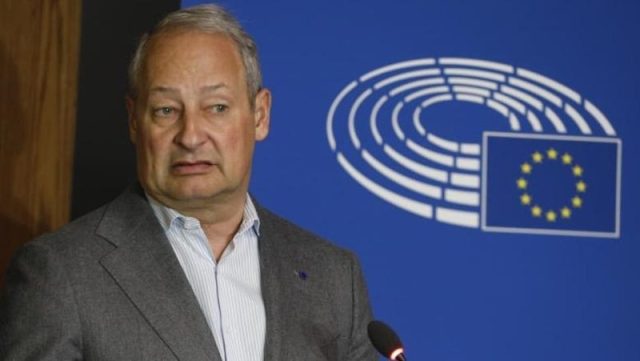 -800-0-1769763382ximg-1623-869