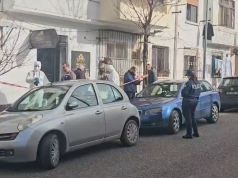 Durrës, arrestohet babai që plagosi vajzën e tij dhe një kalimtar