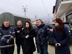 Lumi Erzen del nga shtrati, Balla dhe Koçiu në Sukth: Forcat e ushtrisë dhe emergjencave civile po marrin masat për evakuimin e banorëve