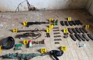 Kosovë/ Policia zbulon armë, municion dhe granata dore në një shtëpi serbësh në Zveçan