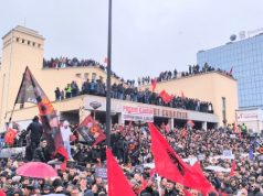 Qytetarët në Prishtinë kërkojnë lirimin e ish-krerëve të UÇK-së, thirrje për shpërbërjen e Speciales