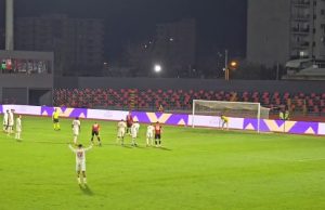 Përmbyset sfida në Vlorë, Flamurtari humbet 1-2 ndaj Partizanit
