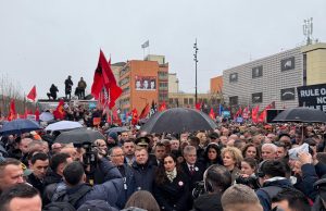 Balla në Prishtinë, merr pjesë në marshimin madhështor në mbrojtje të luftës së UÇK-së dhe ish-komandantëve nën akuza të padrejta në Hagë