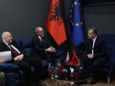 Taulant Balla pret në Kuvend deputetin britanik Paul Foster: Shkëmbimi i përvojave rrit standardet e përfaqësimit”