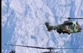 Rama publikon pamje të “Black Hawk” në stërvitje. Helikopterët në aksion për operacione ushtarake dhe emergjenca civile