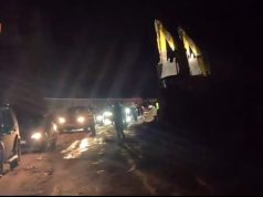 E diela e makthit në Librazhd/ Shembja e gurëve bllokoi aksin drejt Qafë Thanës, rikthehet qarkullimi pas orësh pritjeje