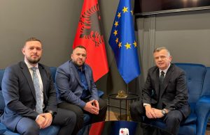 Histori Suksesi, Balla pret në Kuvend sipërmarrësin shqiptar nga Miçigani, Leonard Caushi