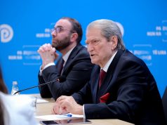 Berisha shpërthen ndaj Ramës: “Sillet si lopë e çmendur, kërkon të korruptojë gjykatësit kushtetues”