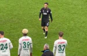 Asllani fiton zemrat e tifozëve në debutim me karton të kuq