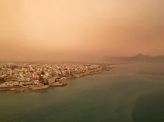 Pluhuri saharian “pushton” jugun e Greqisë, paralajmërohen rreziqe për shëndetin