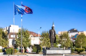 Analistët diskutojnë skenarët për Presidencën në Kosovë, përmendet edhe emri i Glauk Konjufcës