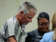 SHBA, i biri adoleshent sulmoi shkollën, dënohet prindi