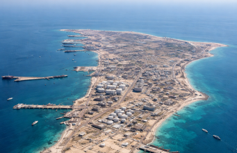 Trump kërcënon Iranin. “Pa marrëveshje do godasim Kharg”, Teherani mohon kontaktet me SHBA