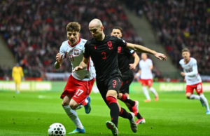 Shqipëria në avantazh në Varshavë, kuqezinjtë pranë historisë