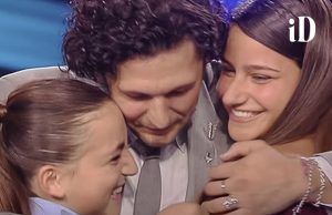 “Askush nuk na do”, rrëfimi prekës i Ermal Metës për vajzat që adoptoi