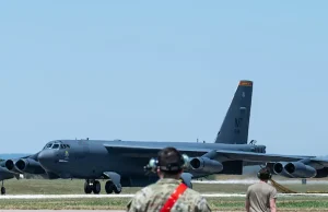 Spanja mbyll hapësirën ajrore për avionët luftarakë amerikanë