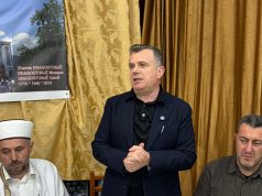 Balla Iftar në Librazhd: “Bashkë me Myftiun e nderuar Ylli Gurra në shtëpinë tonë, një traditë që këtë vit mbushi 20 vite”