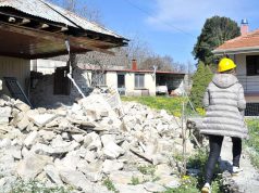 Alarm pas tërmetit në Greqi/ Fshatra të shkatërruara në Dodoni, shtëpi dhe kisha me dëmtime të rënda