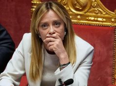 Meloni humbet referendumin, pozitat e saj politike lëkunden