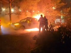 Përshkallëzohet protesta e opozitës, molotovë drejt institucioneve – digjet makinë policie