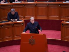 Berisha i përgjigjet Spiropalit në Kuvend: Nuk e ke nga unë, e ke nga vetja jote