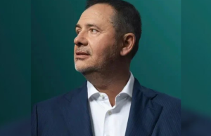 Biznesmeni shqiptar që fiton mbi 1 milion dollarë në ditë/ Forbes: Pasuria e Samir Manes arrin 1.9 miliardë dollarë, themeluesi i BALFIN forcon pozicionin në listën e miliarderëve