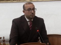 Korreshi, ministres së Shëndetësisë: “Njoftojeni të paktën që i ka kaluar rroga!”
