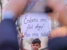 Ministria në Shkup sfidon studentët: “S’ka provim në shqip, protesta e politizuar”