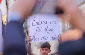 Ministria në Shkup sfidon studentët: “S’ka provim në shqip, protesta e politizuar”