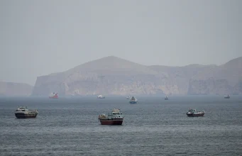 Irani kap anije në Hormuz, Trump kërcënon me rikthimin e luftës